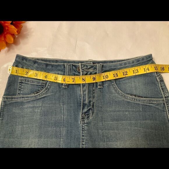 Earl denim skirt size 4 - Picture 3 of 7